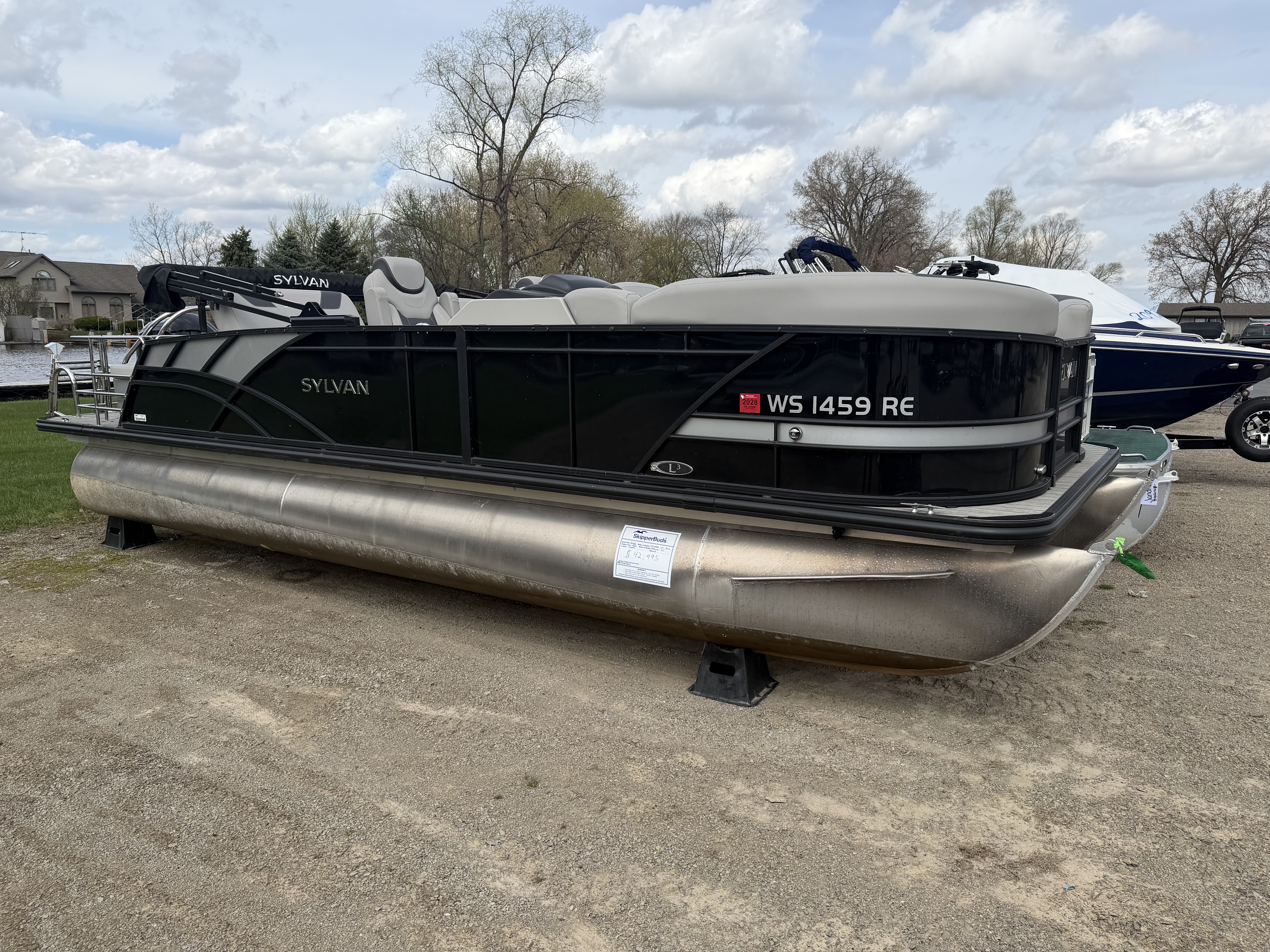 2022 Sylvan L3 RLZ CLZ in oshkosh WI