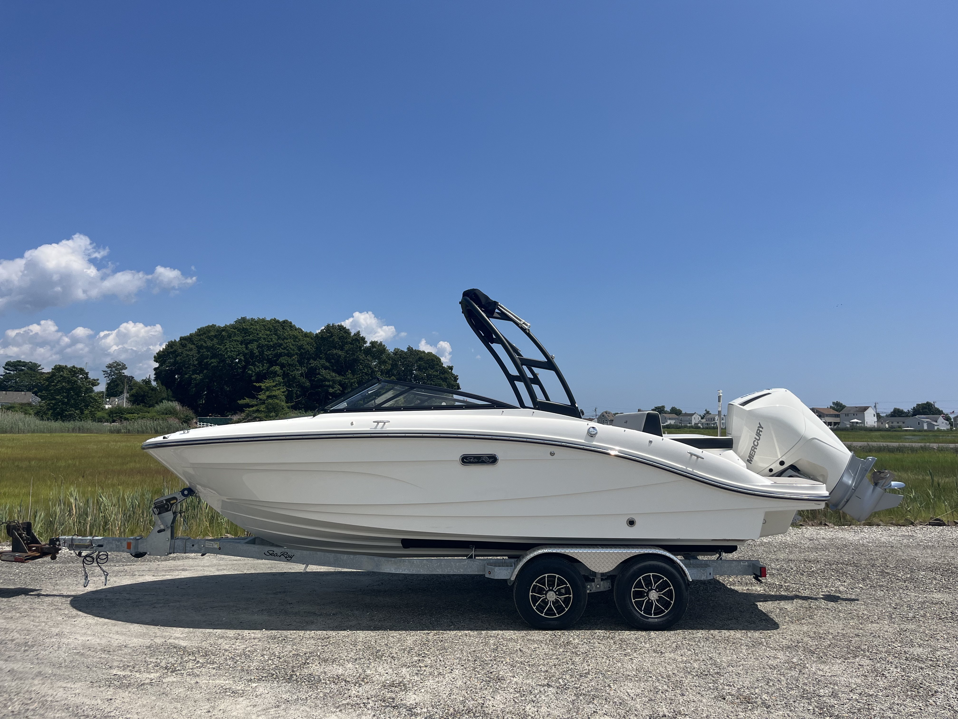 2026 Sea Ray SPX 210 Outboard in westbrook CT