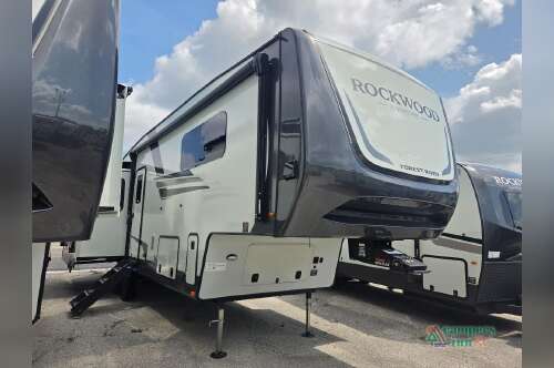 2026 Forest River Rv Rockwood Signature R372RL in fruitland park FL