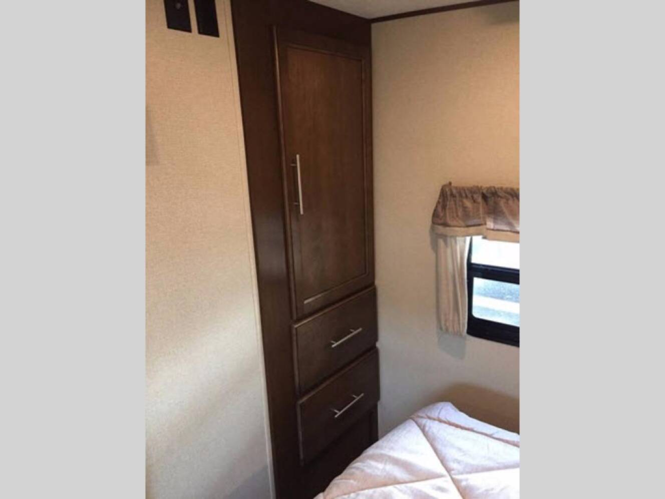 A photo of this 2018 Prime Time Rv Fury 3110