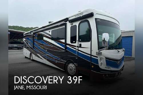 2017 Fleetwood Discovery 39F in jane MO