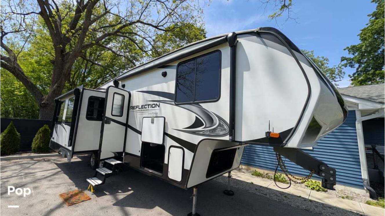 A photo of this 2021 Grand Design Reflection 295RL