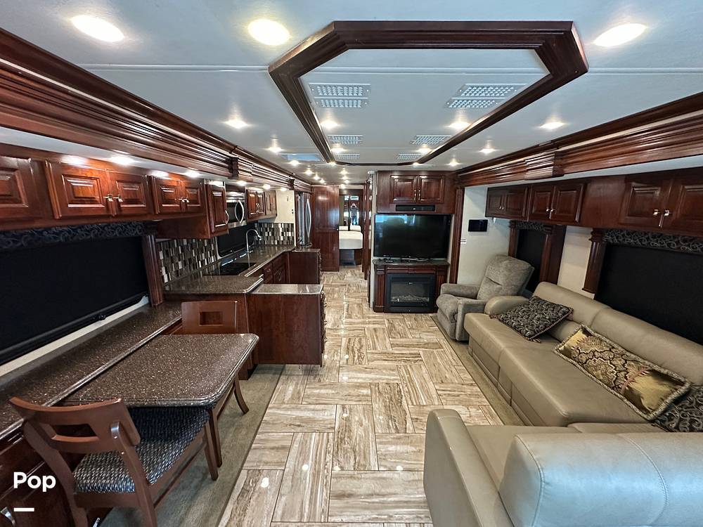 2017 Fleetwood Discovery 39F in jane MO