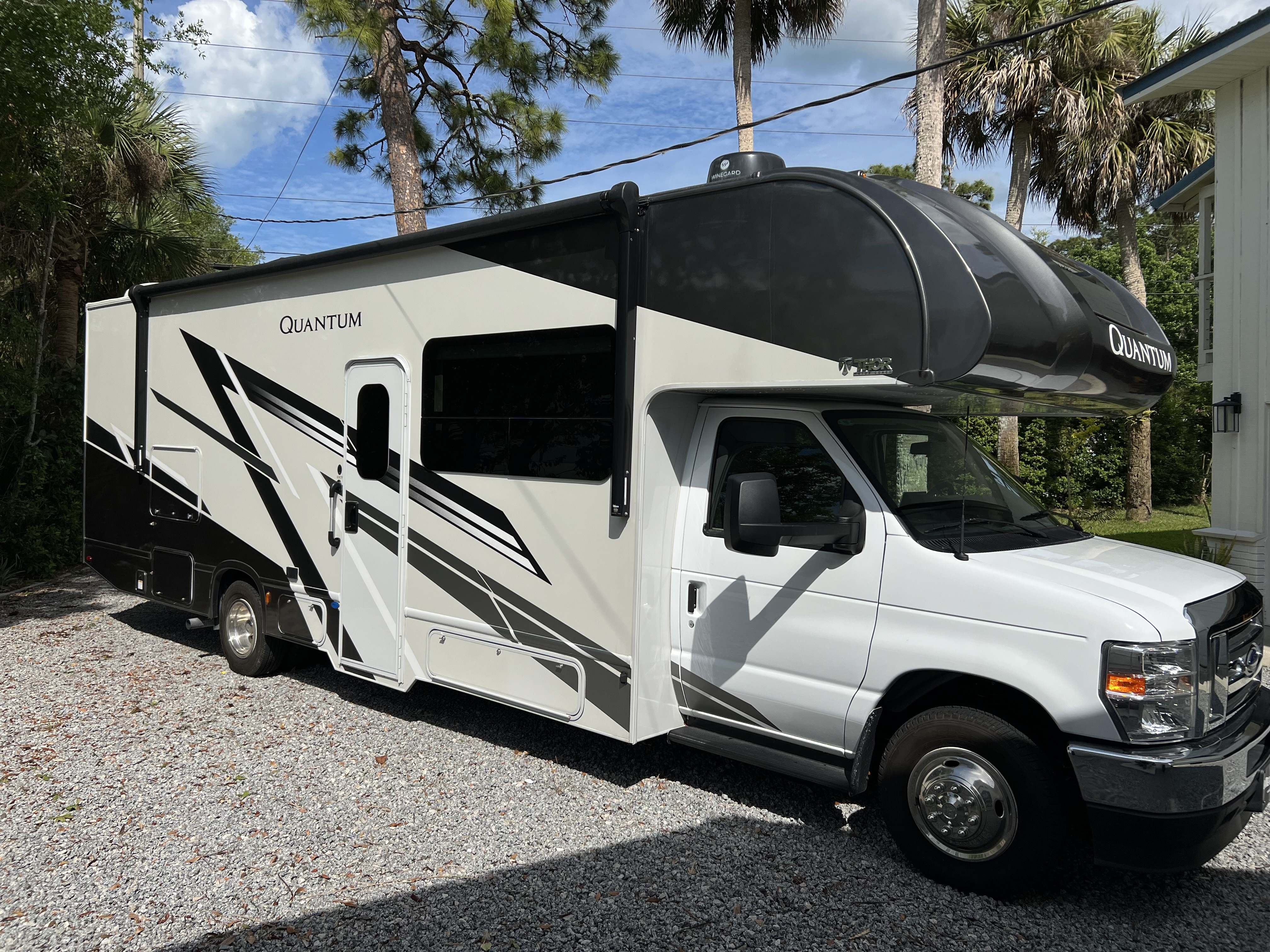 Thor Motor Coach Quantum KW29 RVs For Sale in Florida - RV Trader