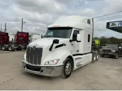 2023 PETERBILT 579