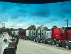 2023 PETERBILT 579
