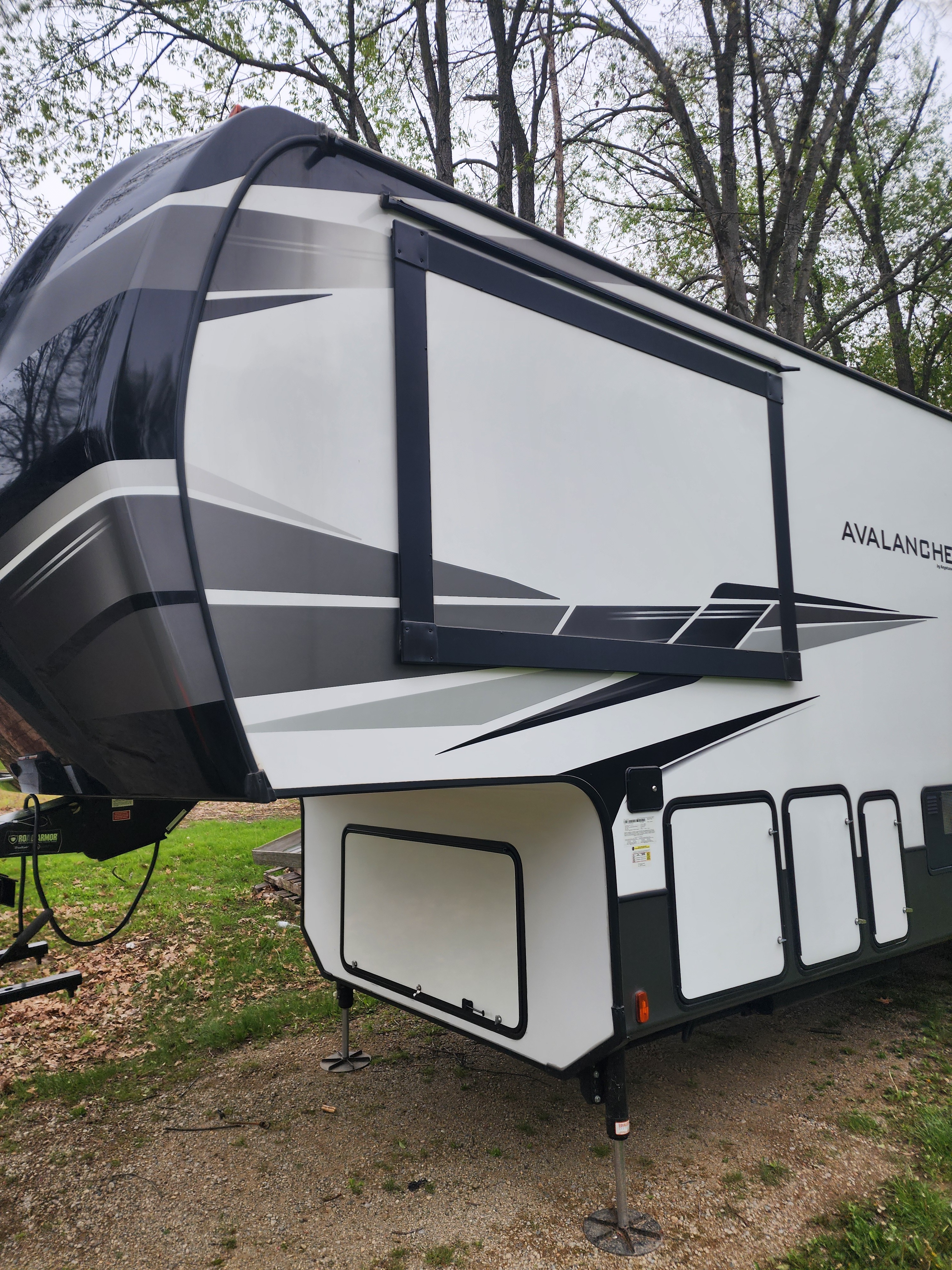 2021 Keystone AVALANCHE 338GK in albion MI