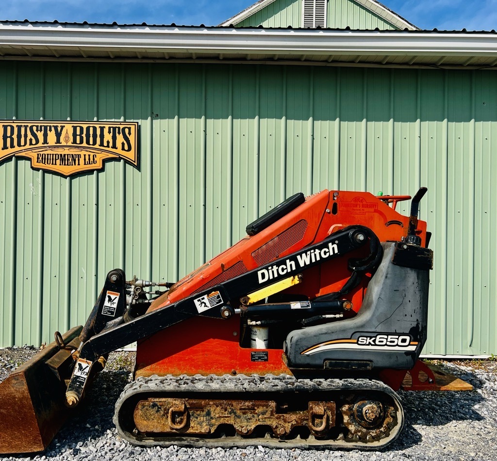 2009 DITCH WITCH SK650 in Chambersburg, PA