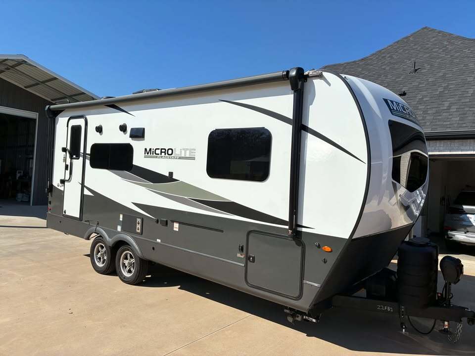 2025 Forest River FLAGSTAFF MICRO LITE 22FBS RV
