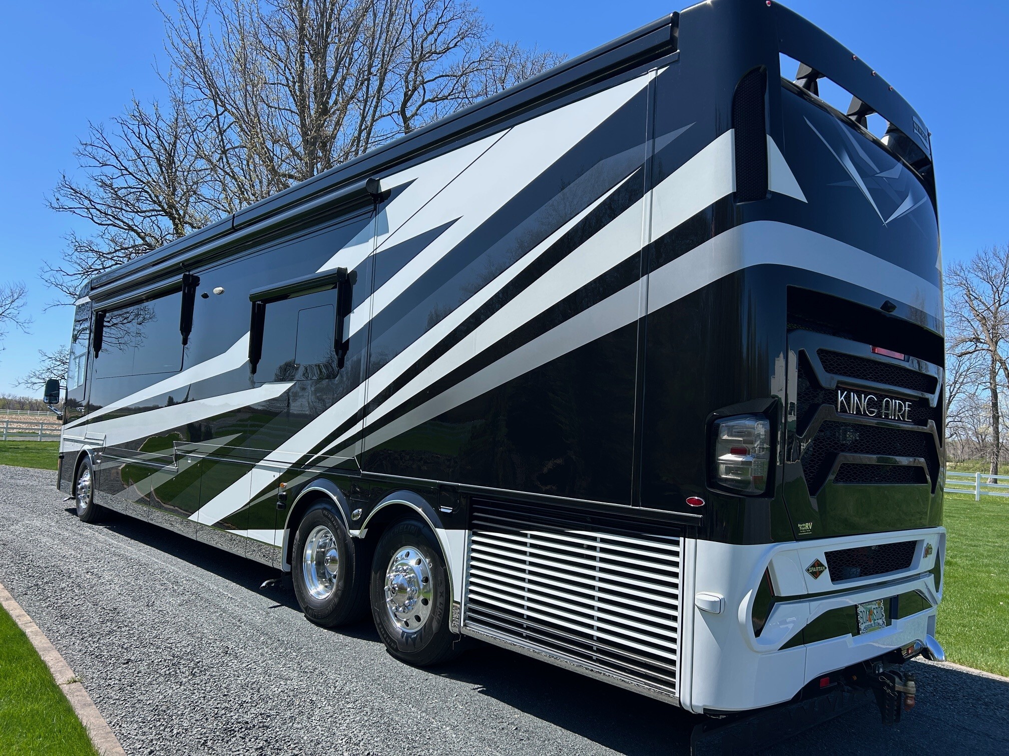 2021 Newmar KING AIRE 4531 in minneapolis MN