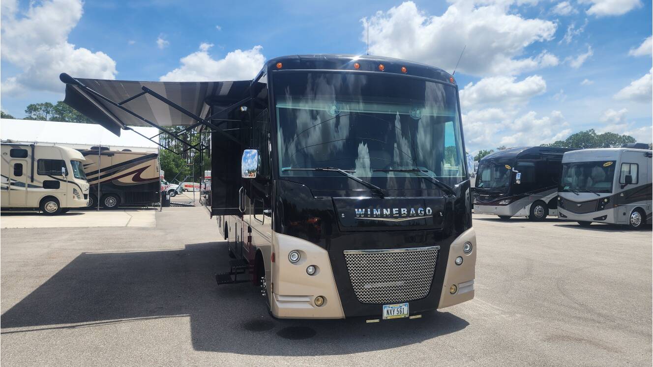 A photo of this 2019 Winnebago VISTA LX 27N