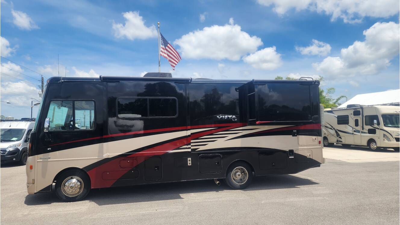 A photo of this 2019 Winnebago VISTA LX 27N