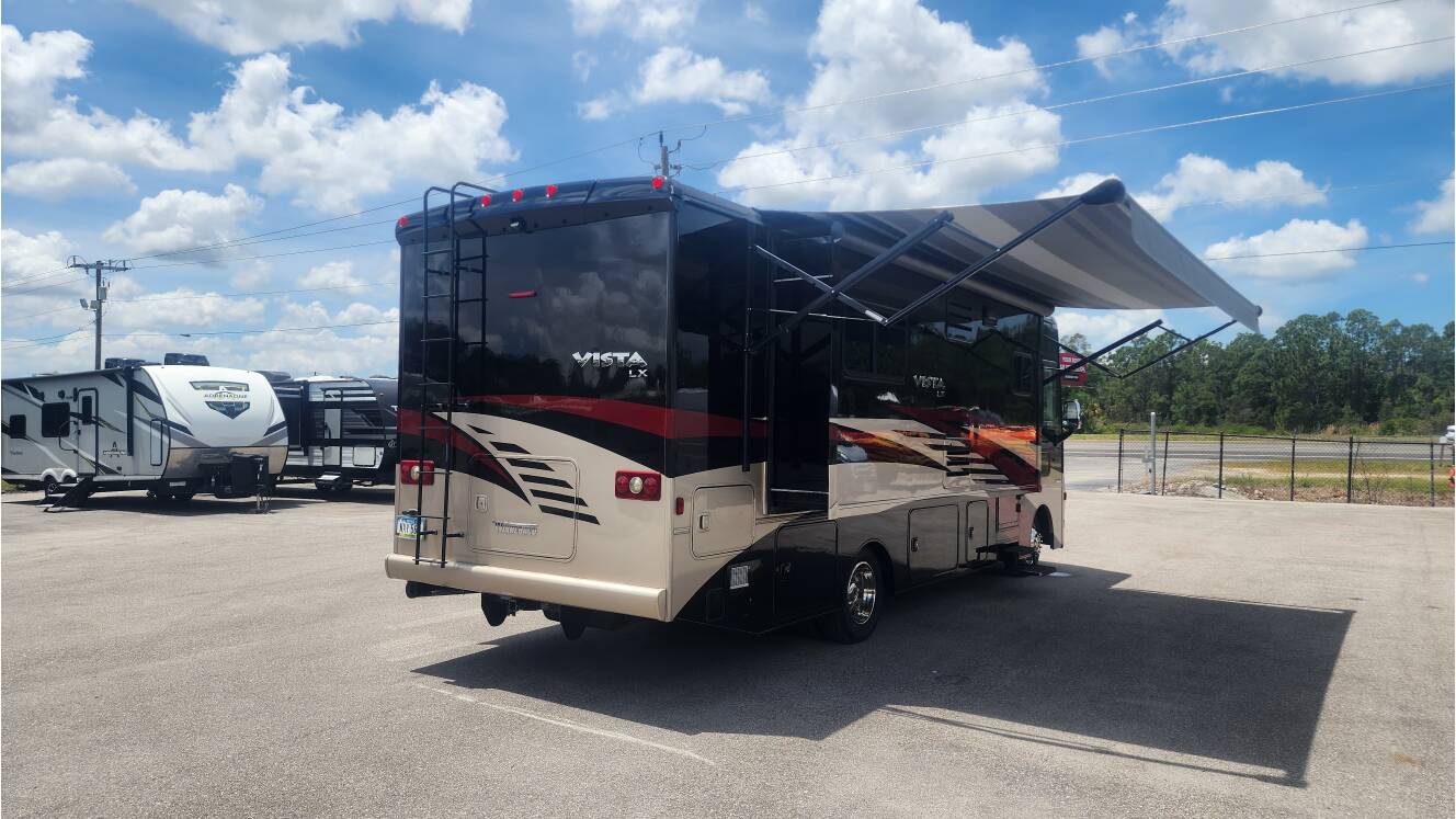 A photo of this 2019 Winnebago VISTA LX 27N