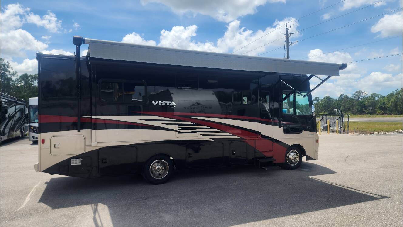 A photo of this 2019 Winnebago VISTA LX 27N