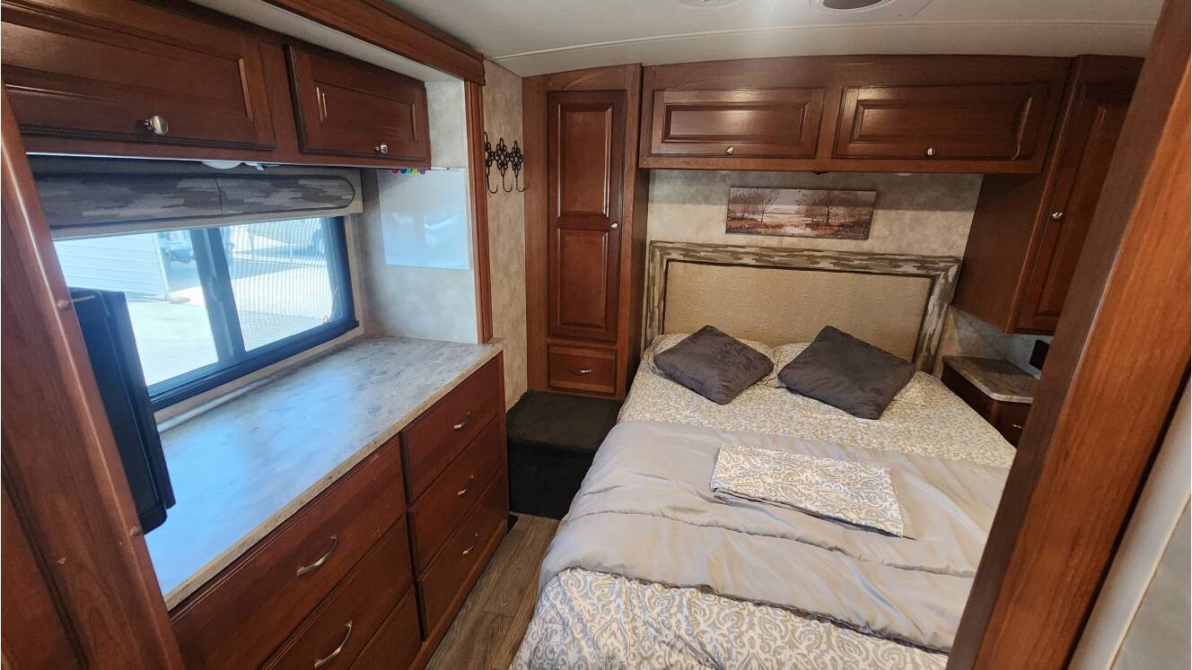 A photo of this 2019 Winnebago VISTA LX 27N