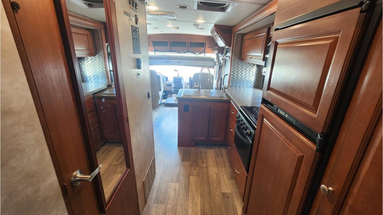 A photo of this 2019 Winnebago VISTA LX 27N