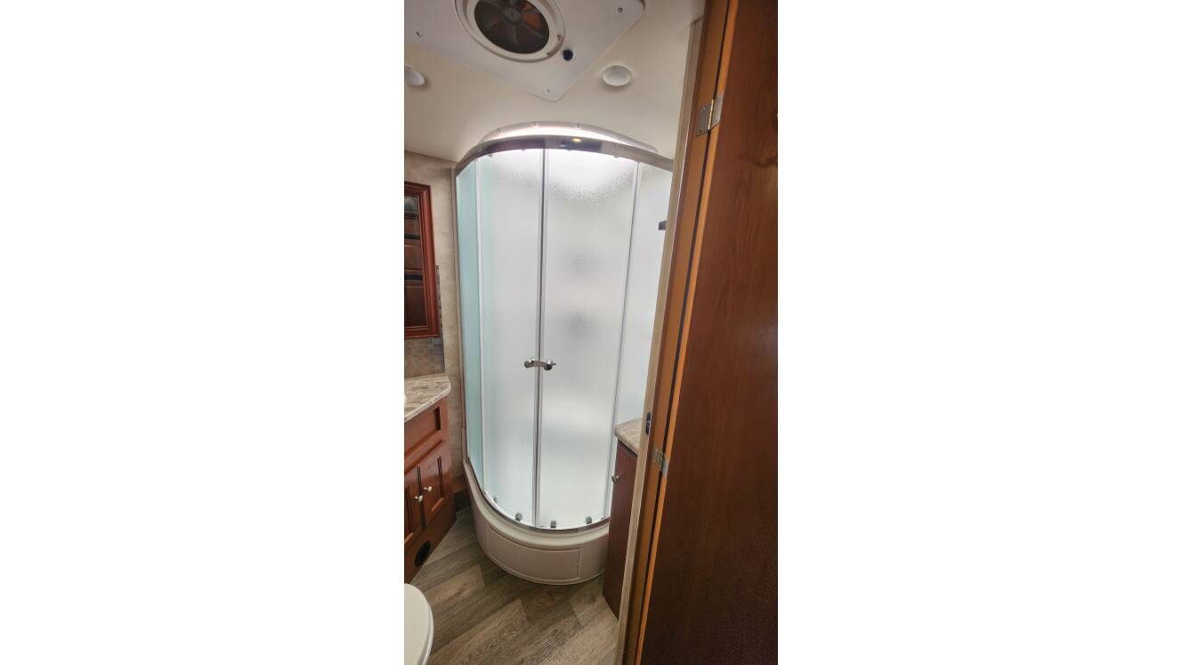 A photo of this 2019 Winnebago VISTA LX 27N