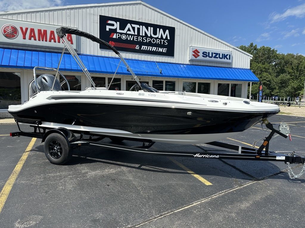 2024 Godfrey Marine Sundeck Sport 185 Ob in rockford MI