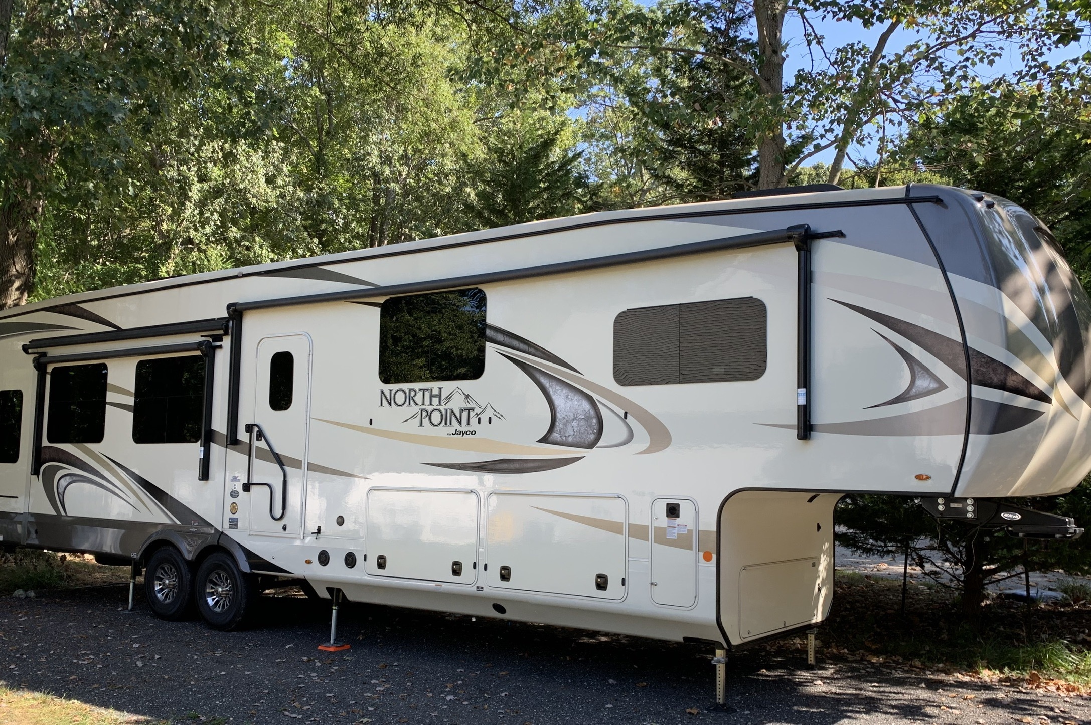 2019 Jayco NORTH POINT 377RLBH in shady side MD