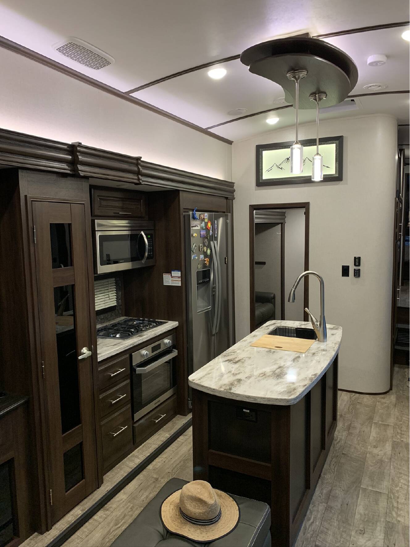 A photo of this 2019 Jayco NORTH POINT 377RLBH