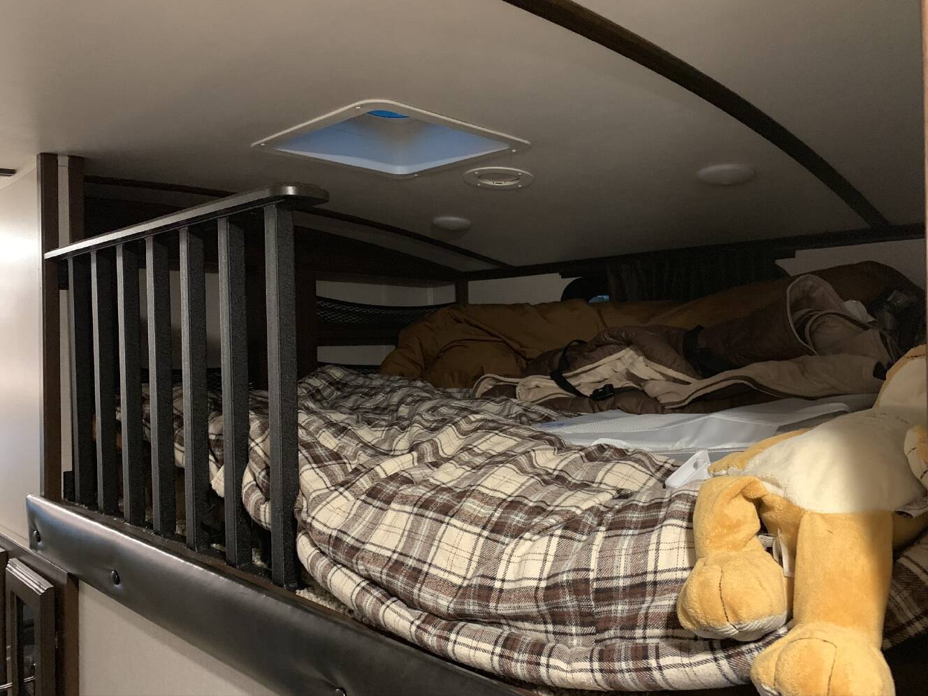 A photo of this 2019 Jayco NORTH POINT 377RLBH