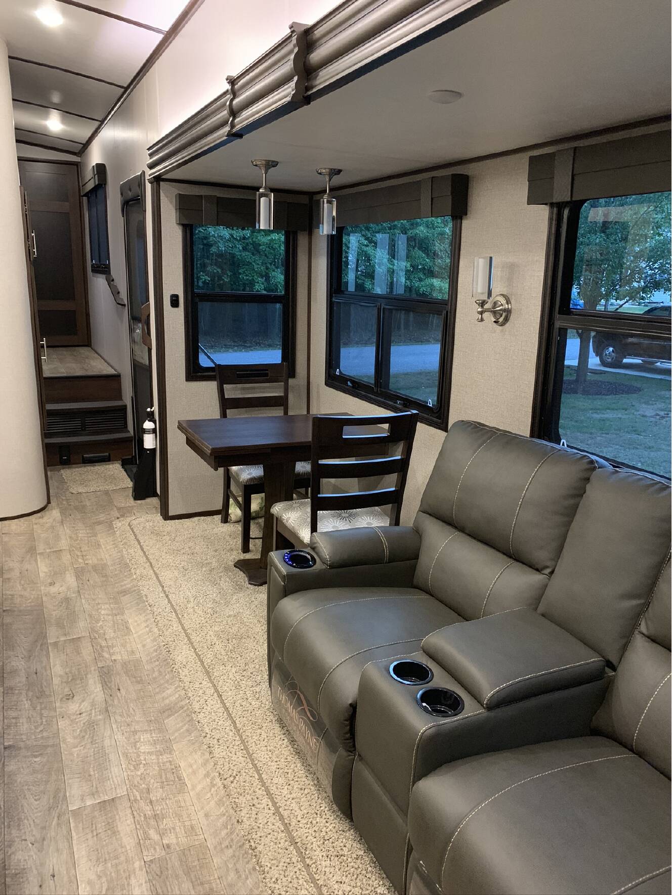 A photo of this 2019 Jayco NORTH POINT 377RLBH