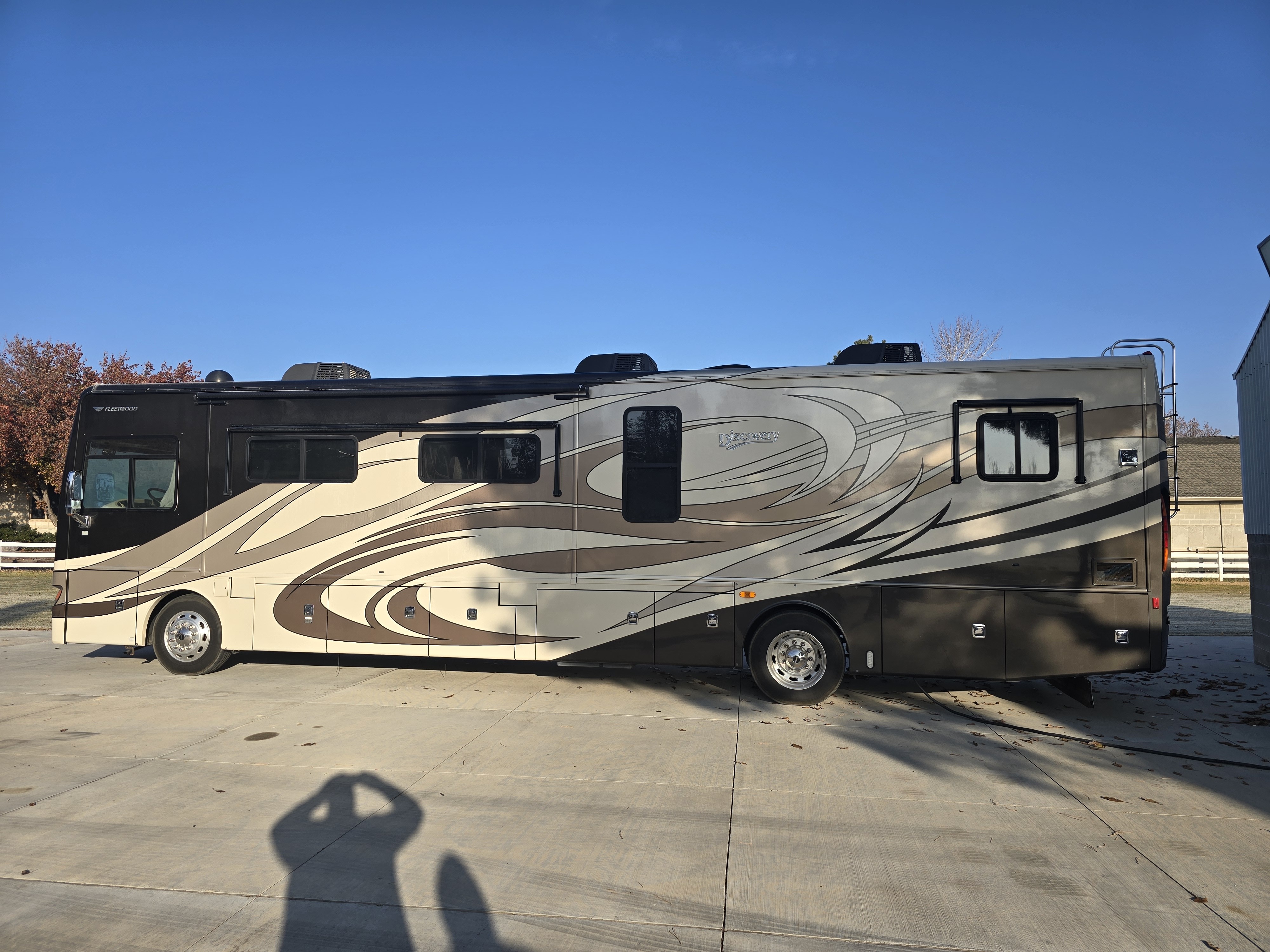2011 Fleetwood DISCOVERY 40X in west jordan UT