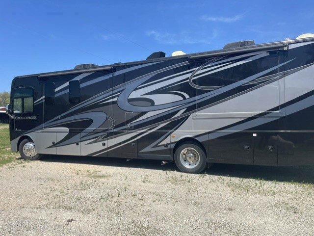 2020 Thor Motor Coach CHALLENGER 32VS RV