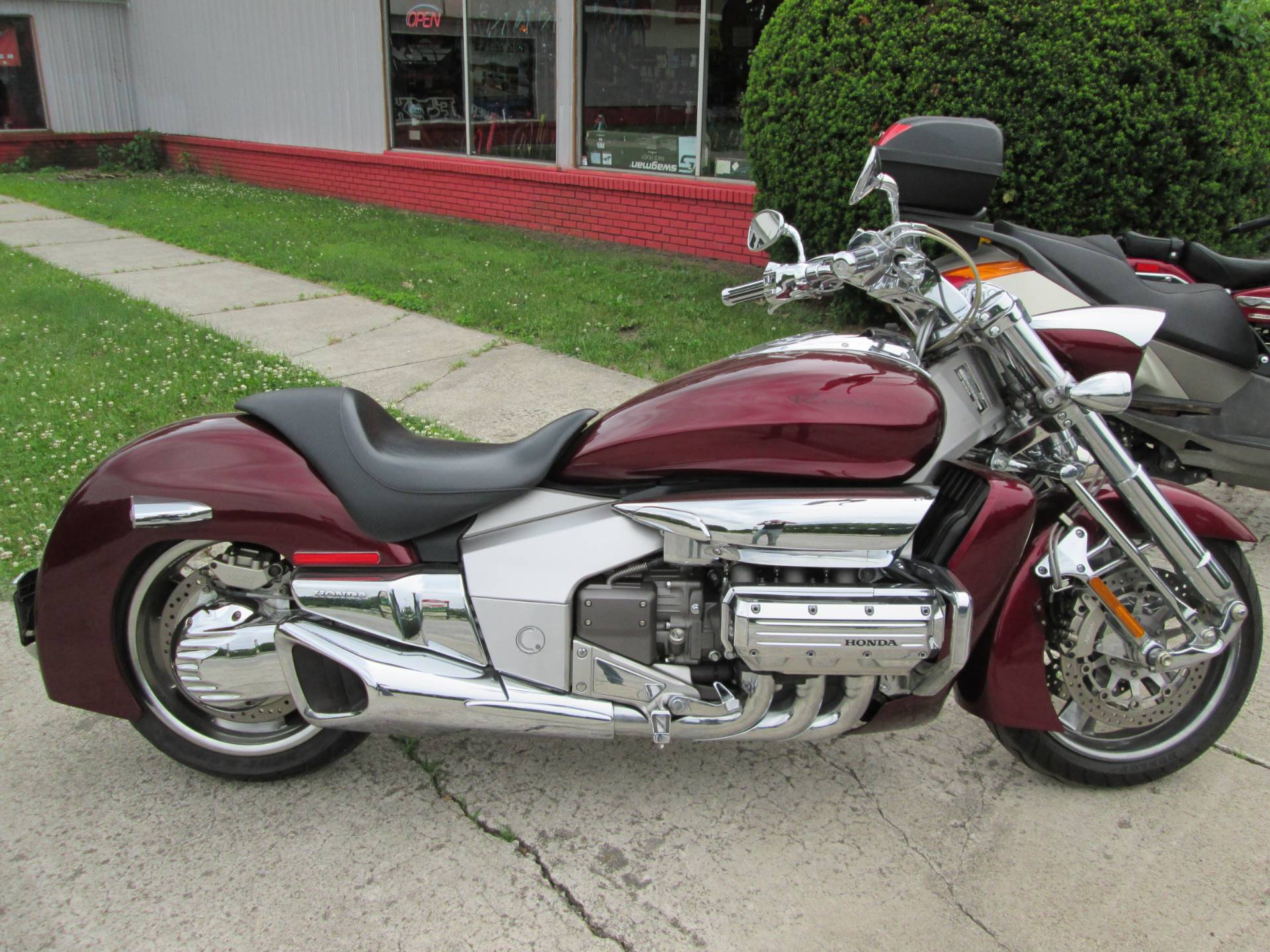 2004 Honda VALKYRIE RUNE Sportbike motorcycle