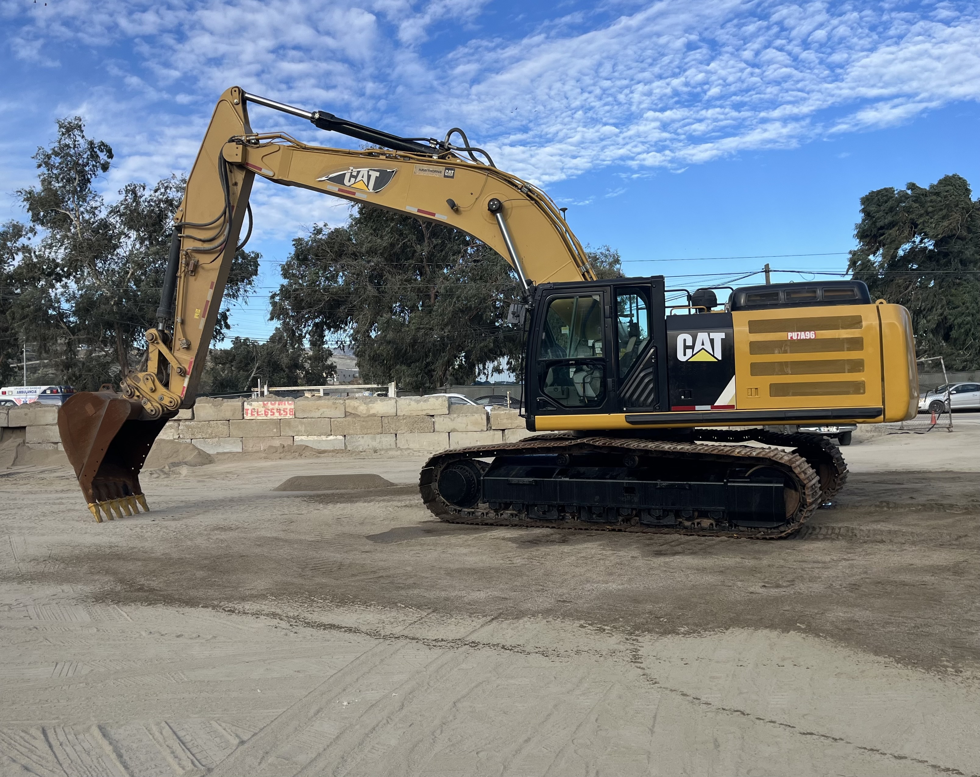 Used Articulated Boom Lift Equipment listings For Sale Near