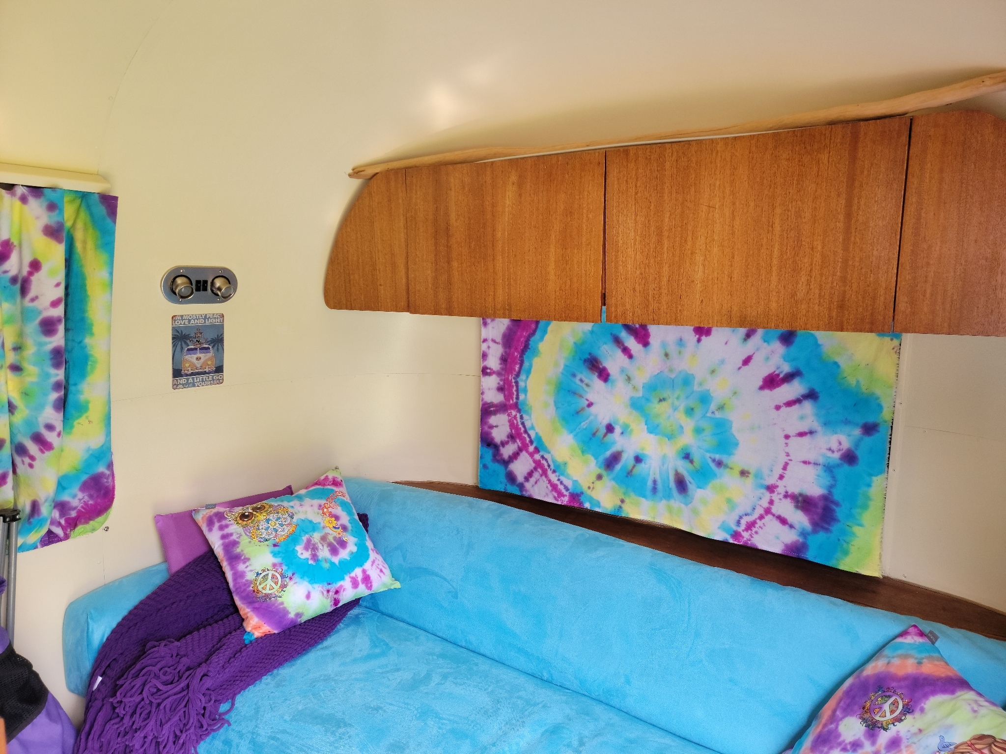 1965 Airstream GLOBETROTTER 19 in riverside CA