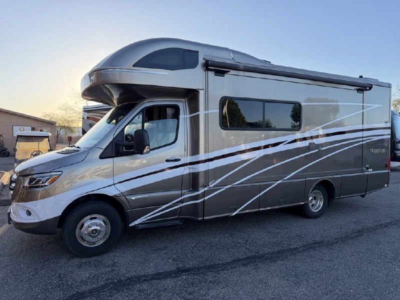 2021 WINNEBAGO NAVION 24D