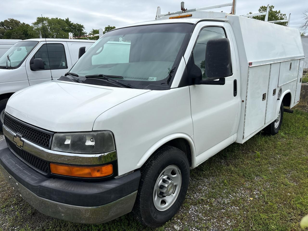 2012 CHEVROLET Express G3500 in Cape Girardeau, MO