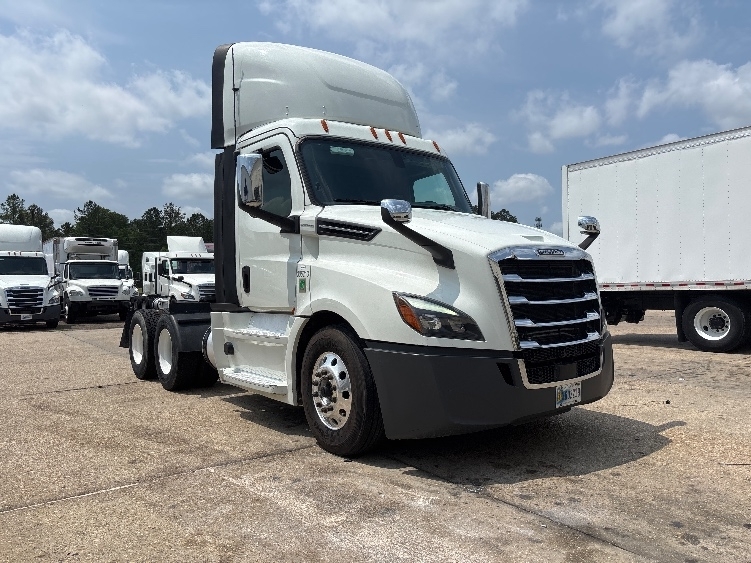 2020 FREIGHTLINER CASCADIA 126 in Hammond, LA