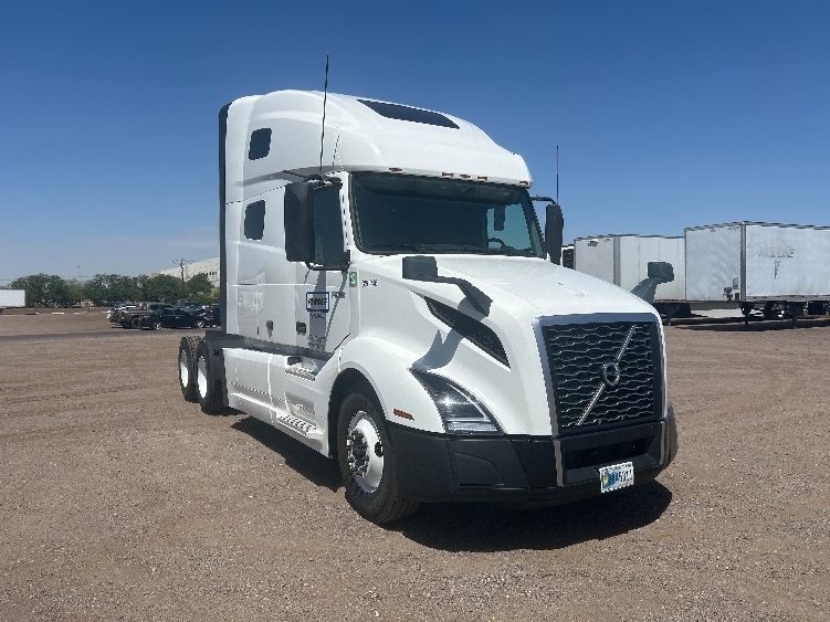 2021 VOLVO VNL64760 in Phoenix, AZ