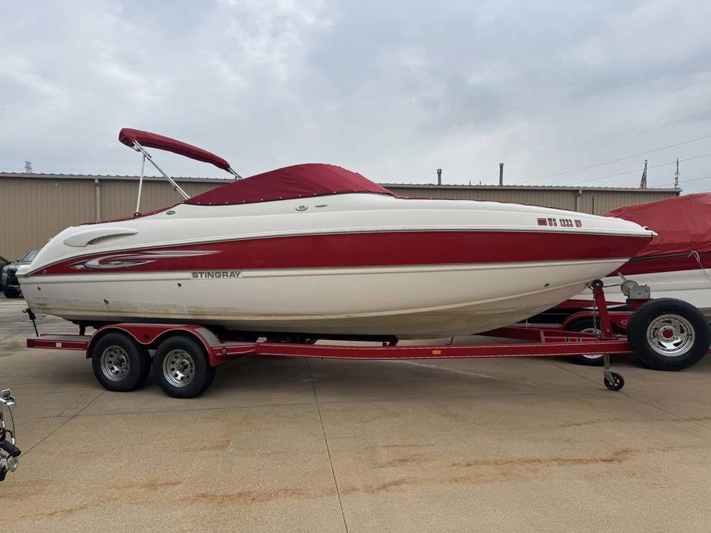 2007 Stingray 250LR in dubuque IA
