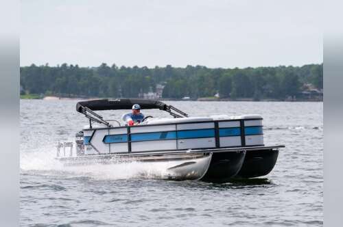 2026 Bentley Pontoons Bolt 223 (SPORT3) in coldwater MI