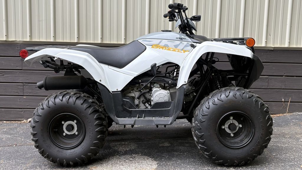 wjk SUPER URAKE RIDERS ホワイトL USED Used Jeep Grand Cherokee for Sale with Tow Package in Irvine, CA ジャケット・アウター