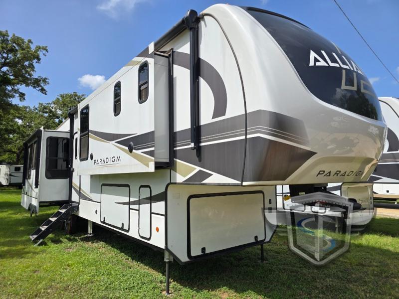 2024 Alliance Rv Paradigm 382RK in bryan TX