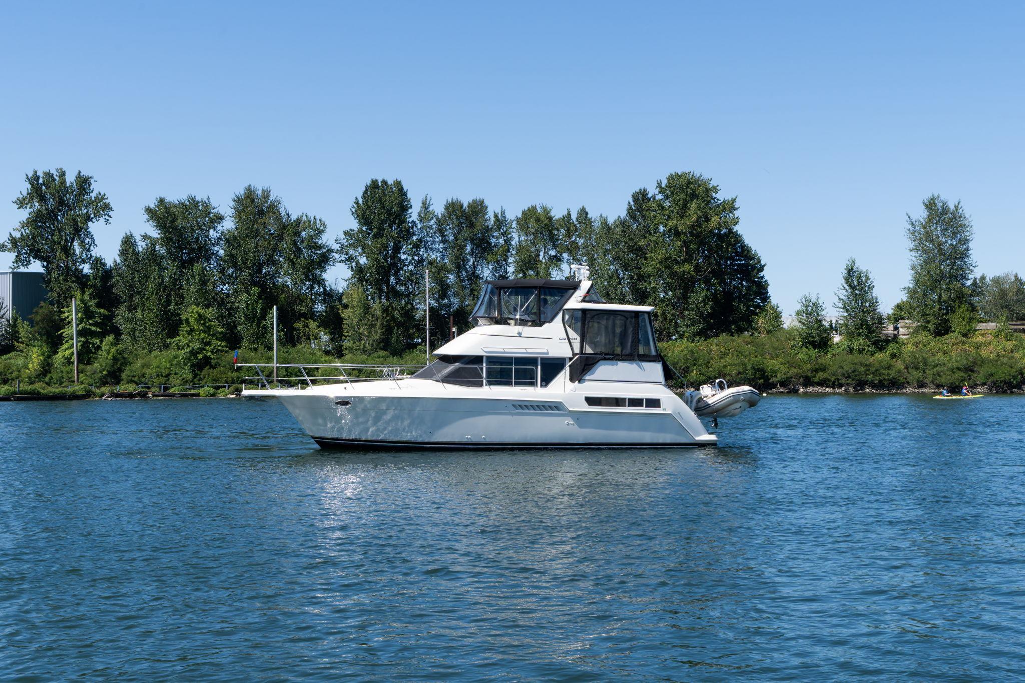1998 Carver 355 Aft Cabin Motor Yacht in portland OR