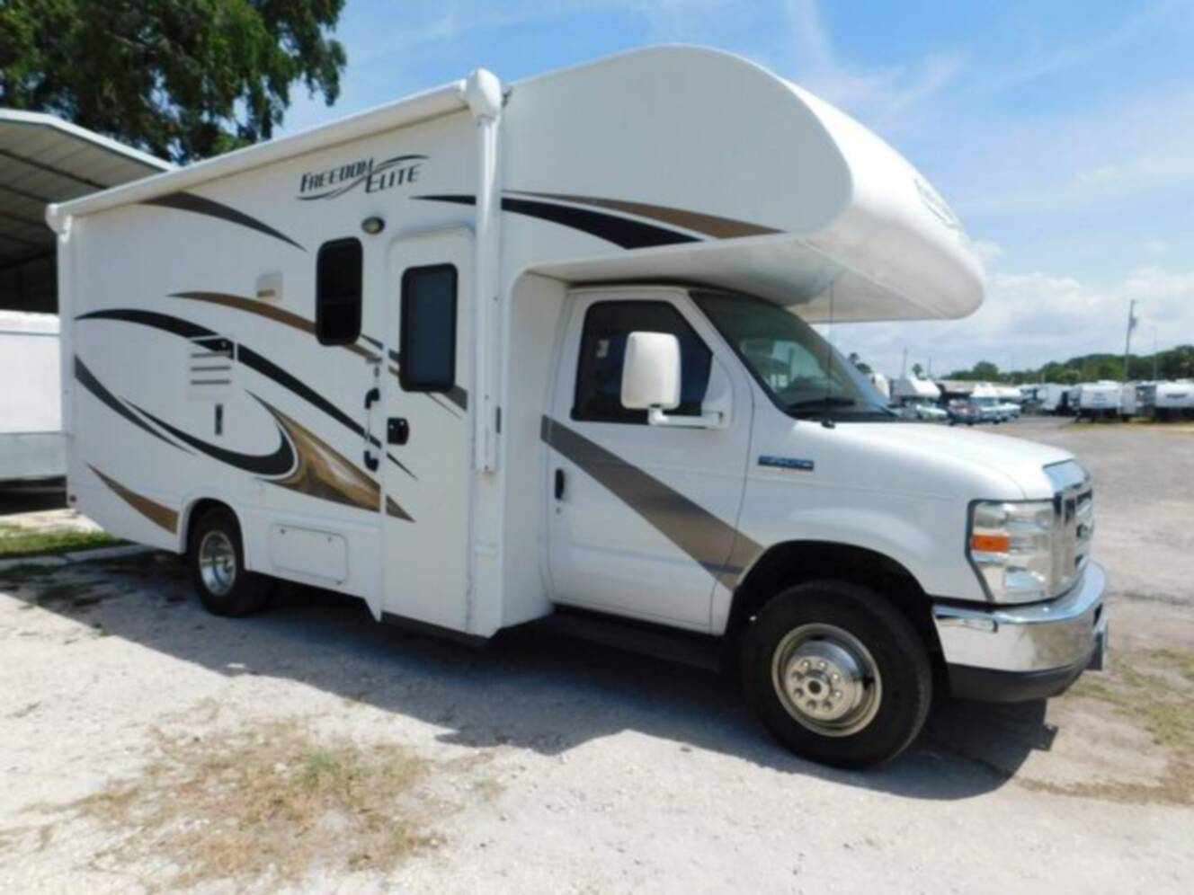A photo of this 2016 Thor Freedom Elite 22FE