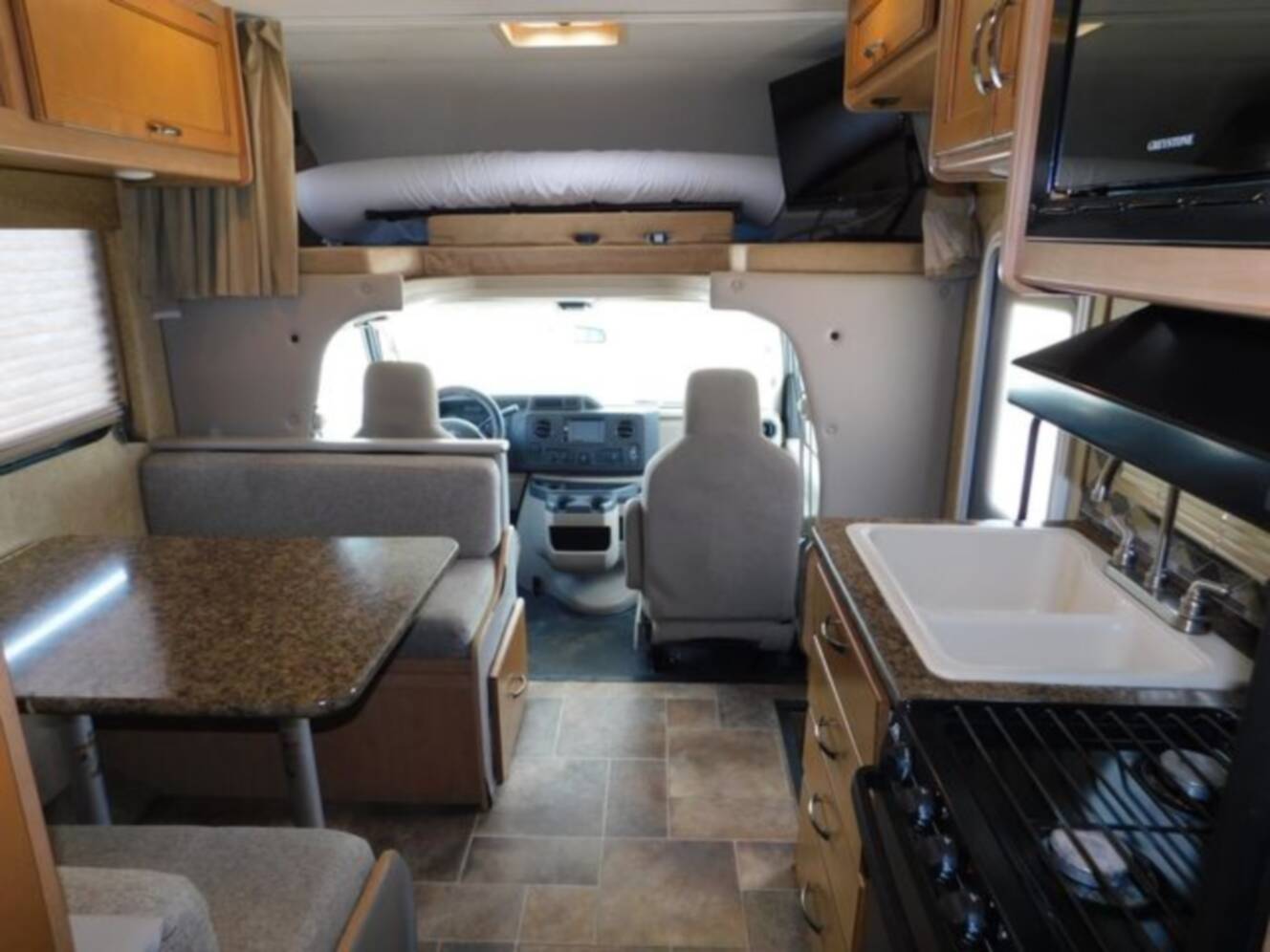 A photo of this 2016 Thor Freedom Elite 22FE