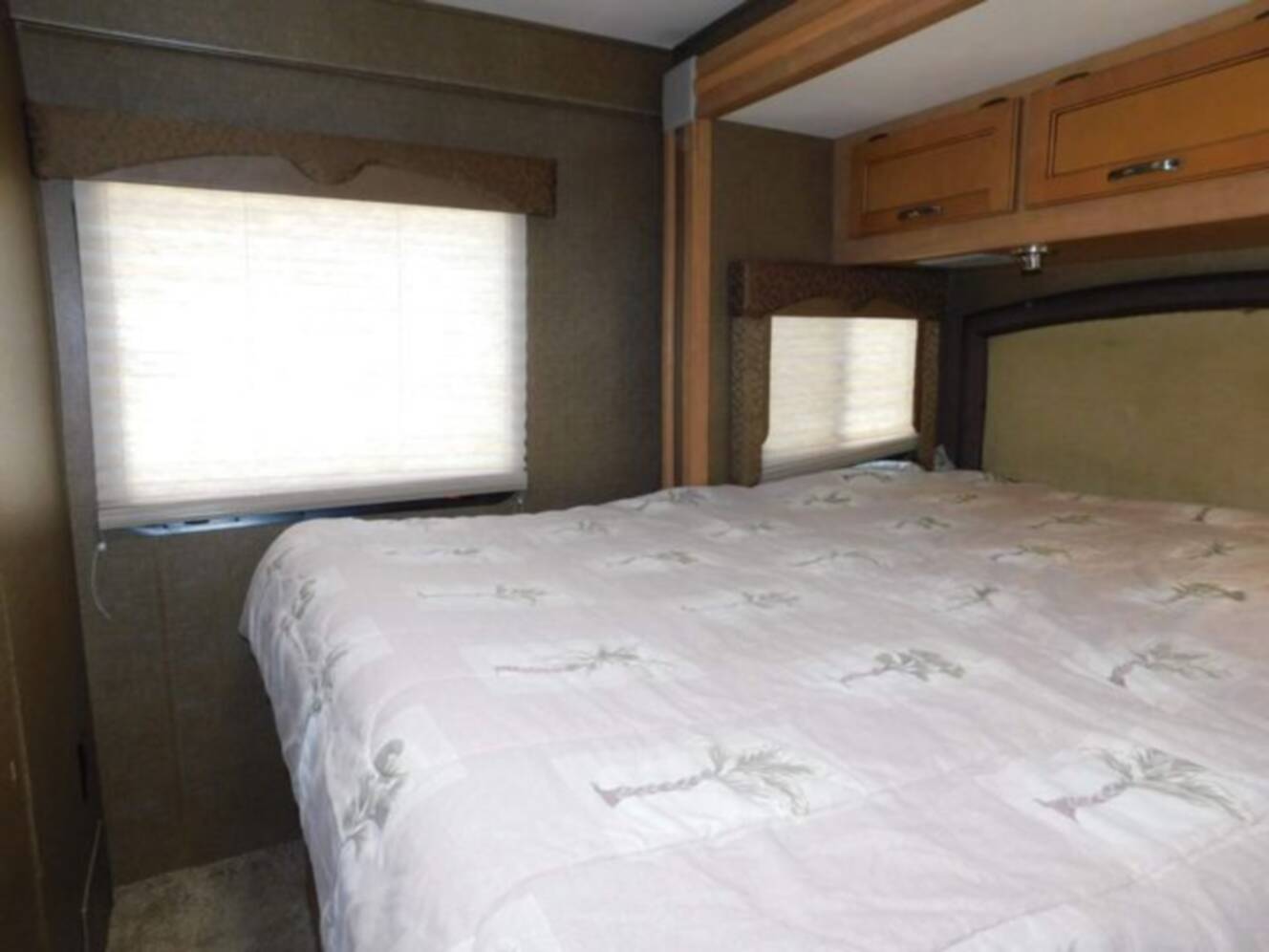 A photo of this 2016 Thor Freedom Elite 22FE