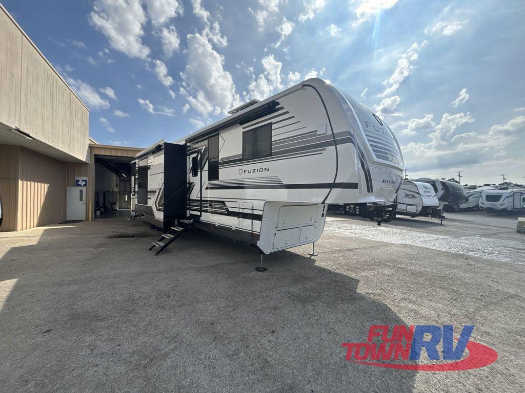 2026 Keystone Rv Fuzion 442 in giddings TX
