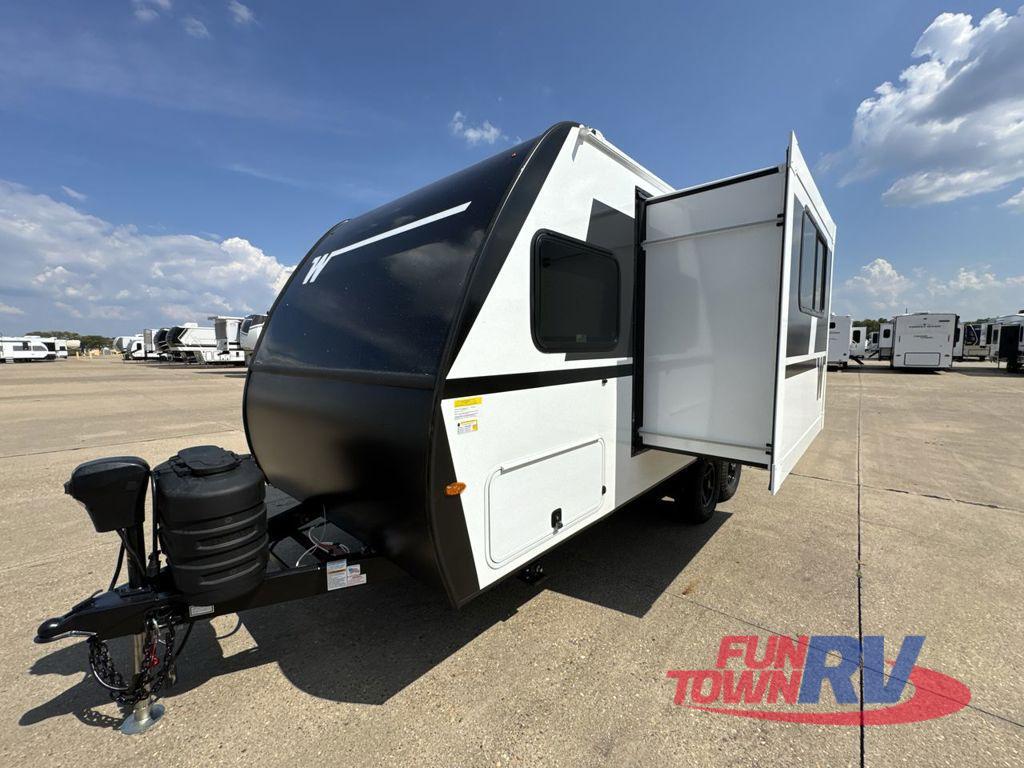 2026 Winnebago Micro Minnie 2100BH in cleburne TX