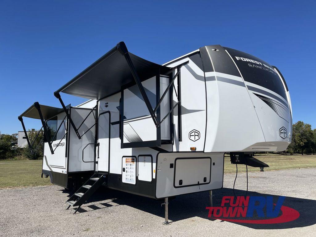 2026 Forest River Rv Sandpiper 3710HBFB in ottawa KS