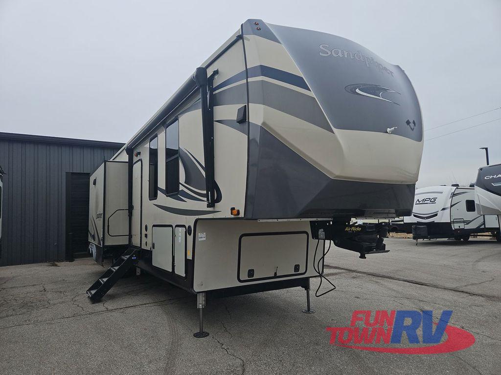 2021 Forest River Rv Sandpiper 383RBLOK in buckner MO