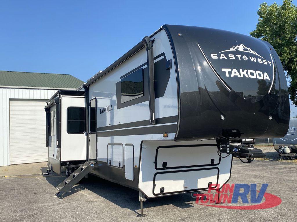 2025 East To West Takoda 400TH in elkhart IN