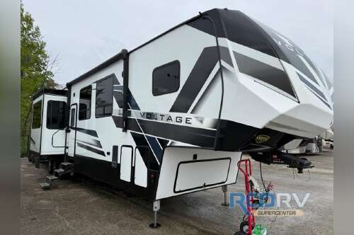 2023 Dutchmen Rv Voltage 4271 in pataskala OH