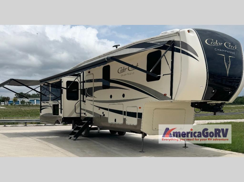 2018 Forest River Rv Cedar Creek Champagne Edition 38EL in comfort TX